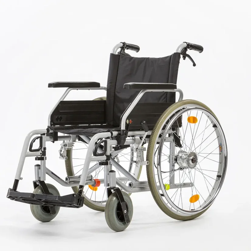 Mechanický invalidní vozík 40 - 50 cm s brzdami pro doprovod