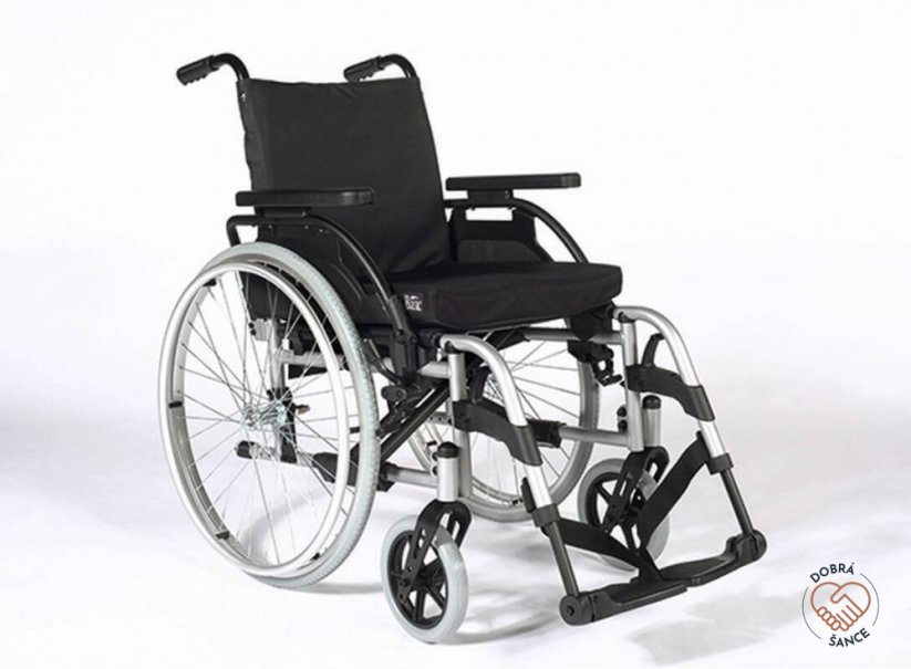 Mechanický invalidní vozík 40 - 50 cm - Šíře sedu: 44 cm