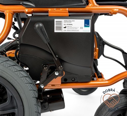 Detail brzdy zadních kol Elektrického invalidního vozíku ElectricTIM II, bezpečný brzdový systém