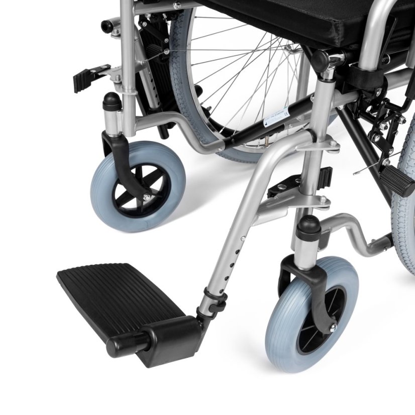 Detail brzd pro doprovod u invalidního vozíku CLASSIC-TIM, ergonomická madla pro kontrolu rychlosti